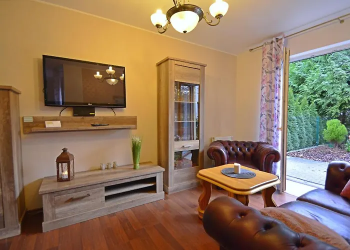 Apartamenty Bryza-Komandorska - Family Home - Parking